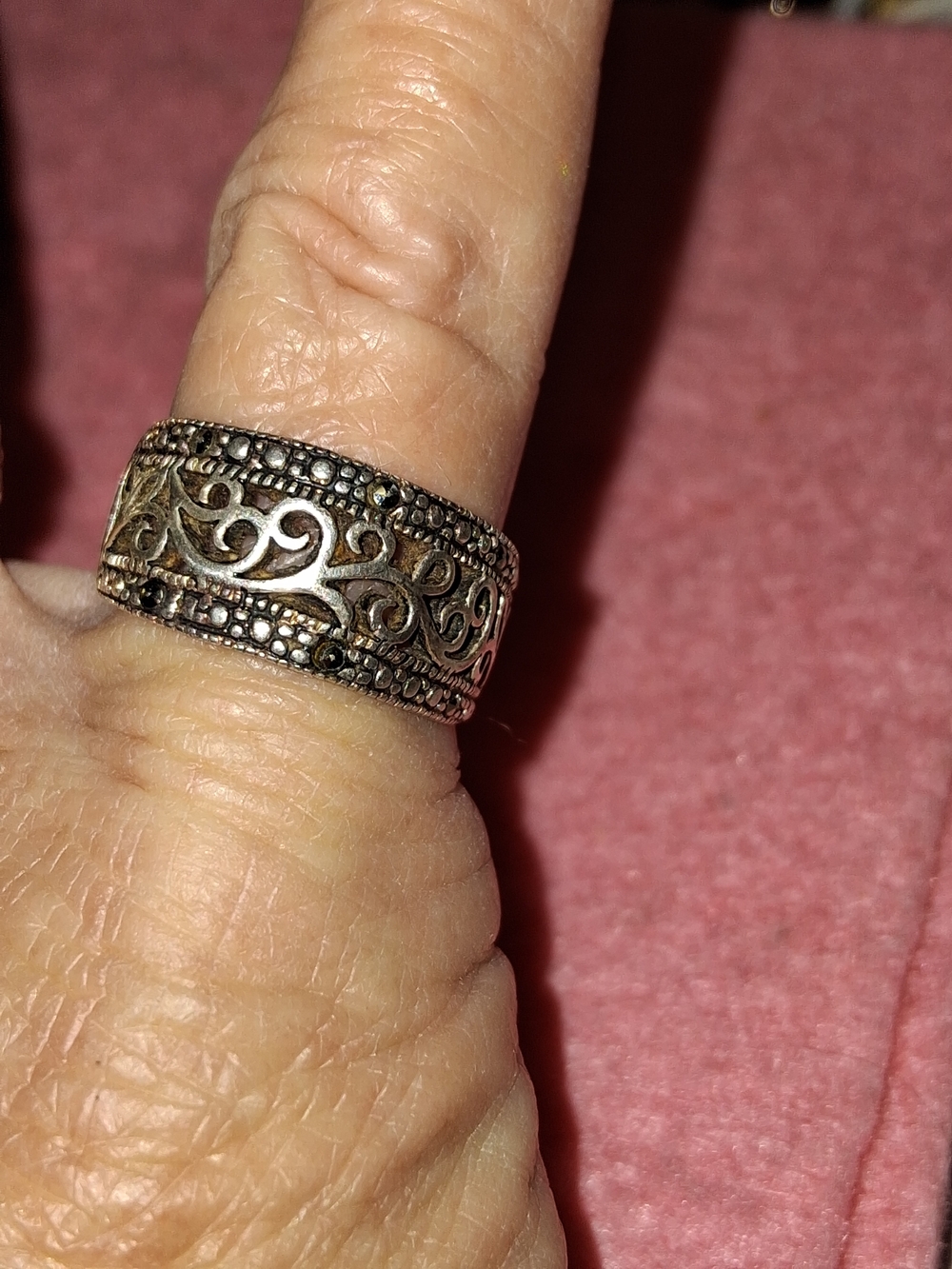 Intricate Filigree Wide Band Ring - Silver With Mo 925